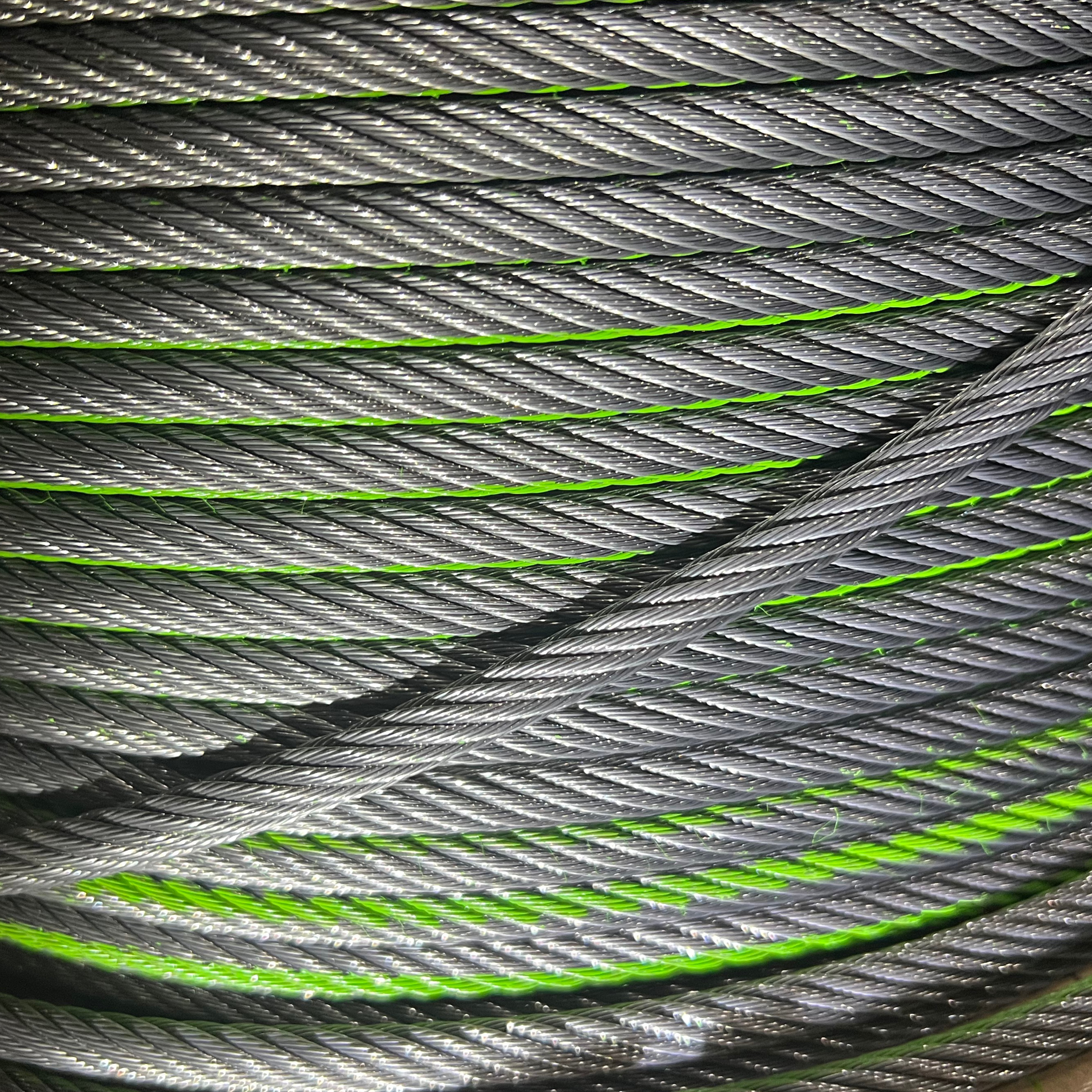 elevator wire rope 8827db106bbcd22a255a9f267720bc19.jpg